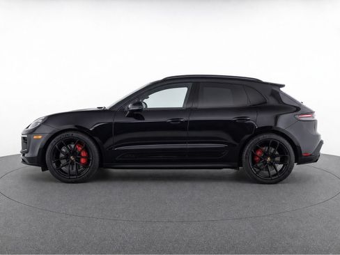 Certified 2024 Porsche Macan GTS w/ GTS Sport Package AWD/4WD image 6