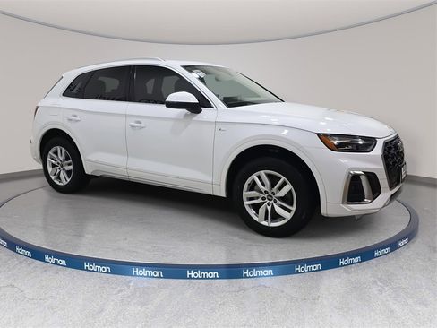 Used 2023 Audi Q5 2.0T Premium w/ Convenience Package image 5
