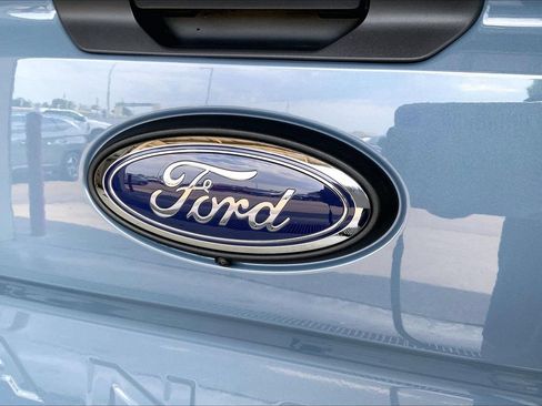 Used 2025 Ford Ranger Lariat w/ FX4 Off-Road Package AWD/4WD image 31