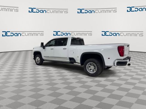 Used 2024 Chevrolet Silverado 3500 High Country w/ High Country Premium Package AWD/4WD image 6