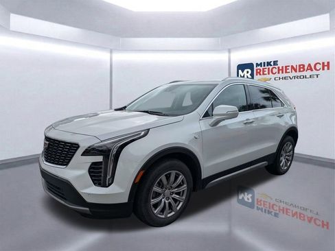 Used 2023 Cadillac XT4 Premium Luxury w/ Technology Package FWD image 7