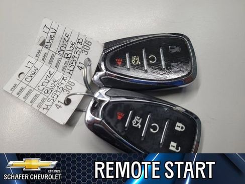 Used 2017 Chevrolet Cruze LT image 10