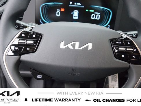 New 2026 Kia Niro LX image 26