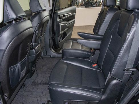 Used 2024 Kia Telluride S w/ S Sunroof Package image 15