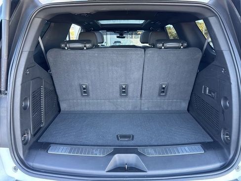 Used 2022 GMC Yukon Denali w/ Denali Premium Package image 19