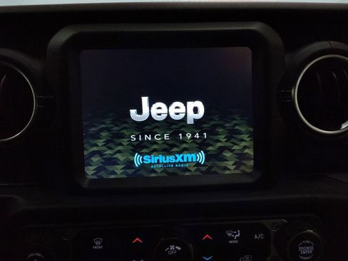 Used 2023 Jeep Wrangler Sahara image 19