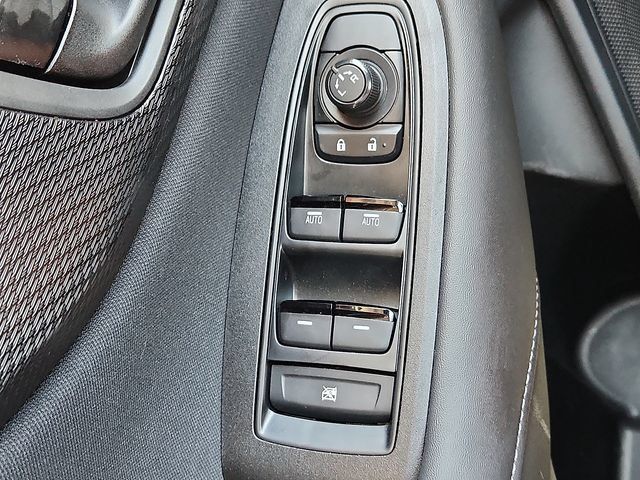 Used 2025 Subaru Outback AWD/4WD image 22
