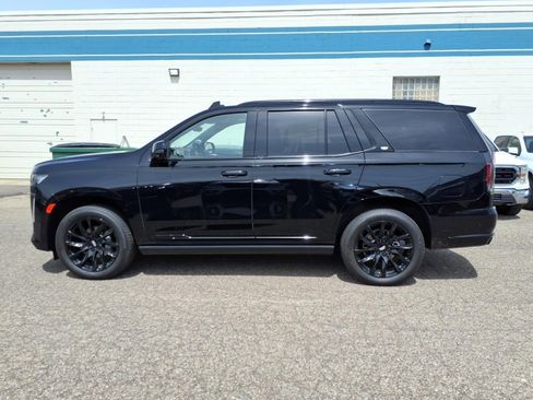 Used 2023 Cadillac Escalade Sport Platinum w/ LPO, ONYX Package AWD/4WD image 2