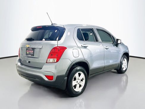 Used 2020 Chevrolet Trax LS w/ Tint and Cruise Package AWD/4WD image 8