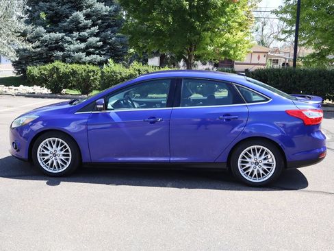 Used 2014 Ford Focus Titanium FWD image 9