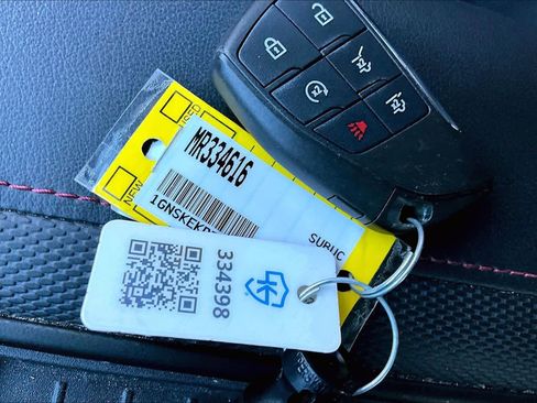 Used 2021 Chevrolet Suburban RST w/ Luxury Package image 15