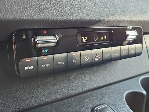 Used 2025 Mercedes-Benz Sprinter 2500 image 14