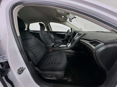 Used 2016 Ford Fusion SE FWD image 27
