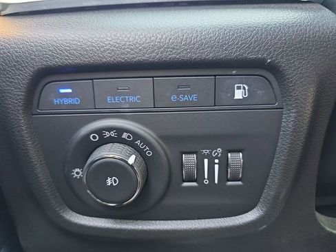 Used 2022 Jeep Grand Cherokee Summit AWD/4WD image 36
