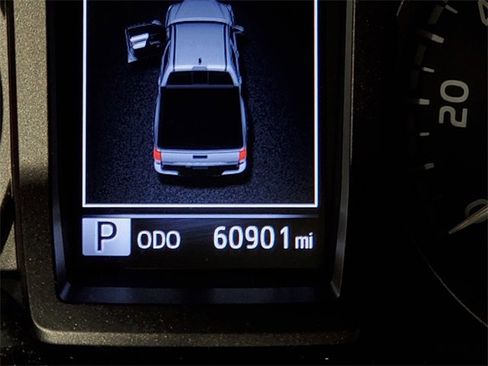 Used 2021 Toyota Tacoma TRD Off-Road image 21