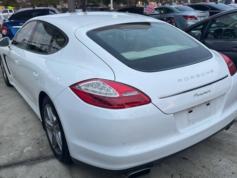 Used 2011 Porsche Panamera 4 AWD/4WD image 6