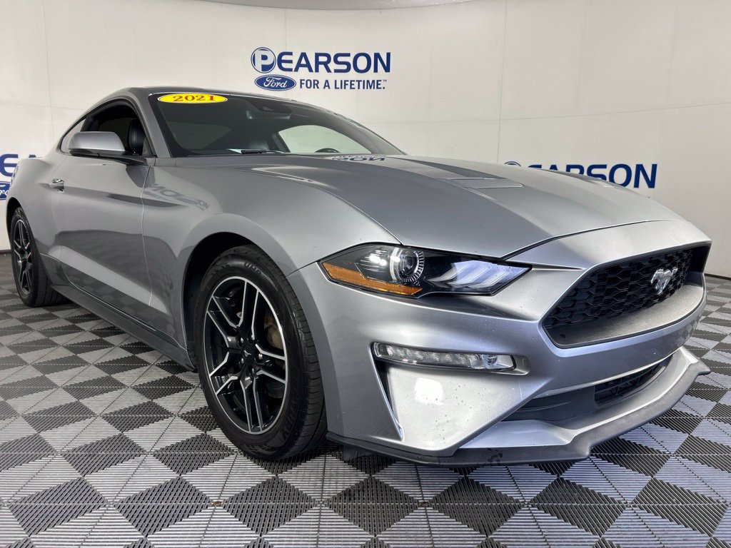Used 2021 Ford Mustang Premium RWD image 4