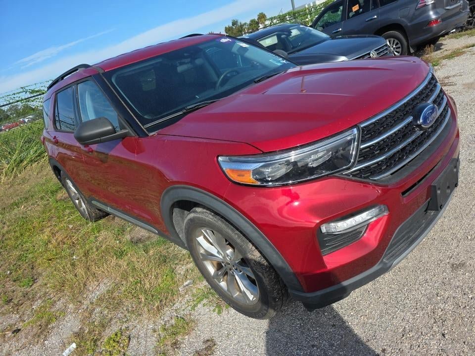 Used 2021 Ford Explorer XLT w/ Equipment Group 202A RWD image 1