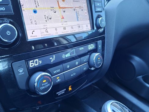 Certified 2022 Nissan Rogue Sport SL image 15