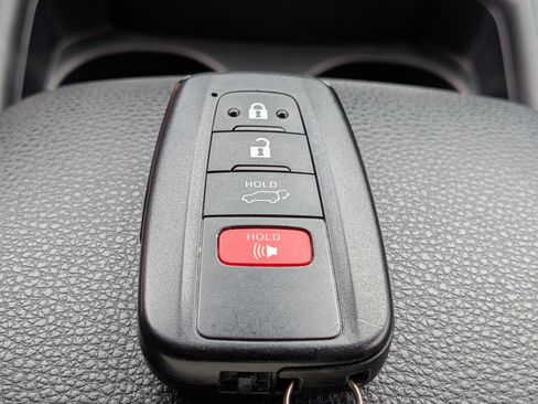 Used 2019 Toyota RAV4 XLE w/ Convenience Package image 35