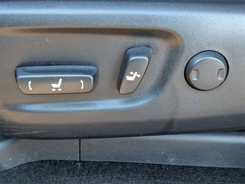 Used 2023 Toyota 4Runner SR5 Premium image 16