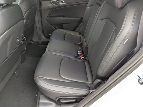 New 2026 Kia Sportage EX image 17