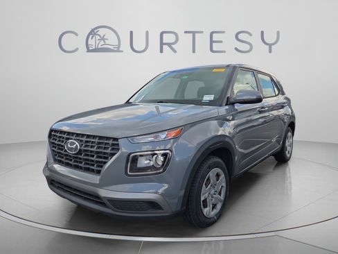 Used 2020 Hyundai Venue SE FWD image 1