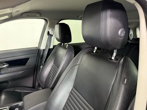 Used 2022 Land Rover Discovery Sport S AWD/4WD image 6