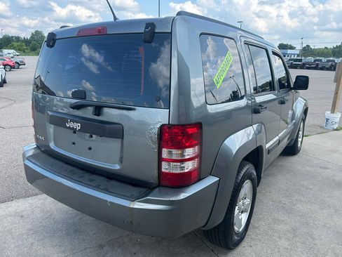 Used 2012 Jeep Liberty Sport AWD/4WD image 5