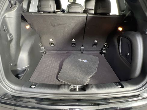 Used 2023 Jeep Compass Limited w/ Elite Group for (Red) Edition image 25