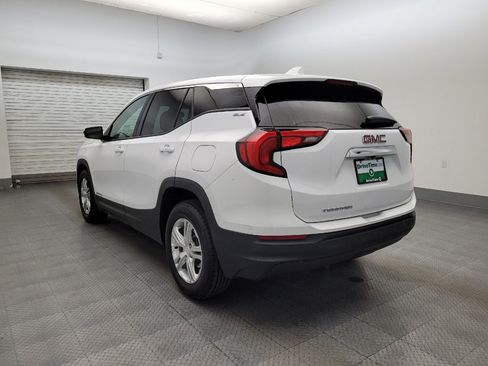 Used 2020 GMC Terrain SLE image 5
