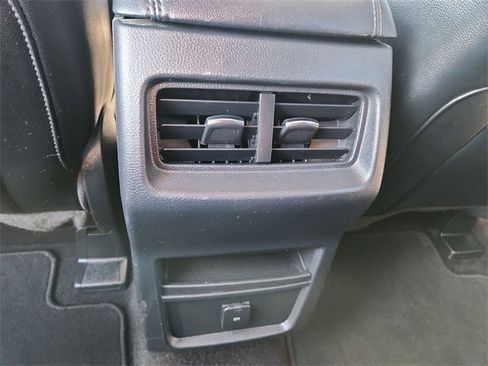 Used 2019 Ford Edge SEL w/ Equipment Group 201A image 20