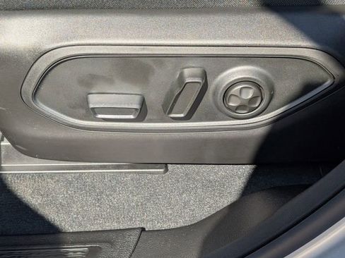 New 2026 Jeep Grand Cherokee Laredo AWD/4WD image 12