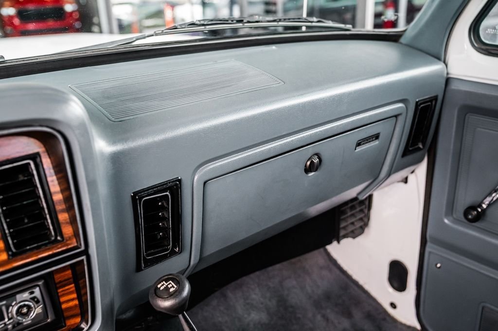 Used 1988 Dodge Ramcharger 4WD image 48