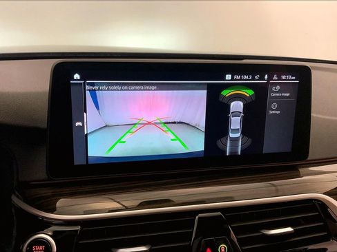 Certified 2023 BMW 530i xDrive w/ Premium Package image 17