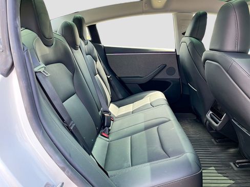 Used 2025 Tesla Model 3 Long Range image 27