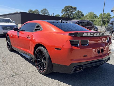 Used 2011 Chevrolet Camaro SS RWD image 6