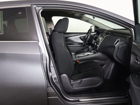 Used 2019 Nissan Murano S image 25
