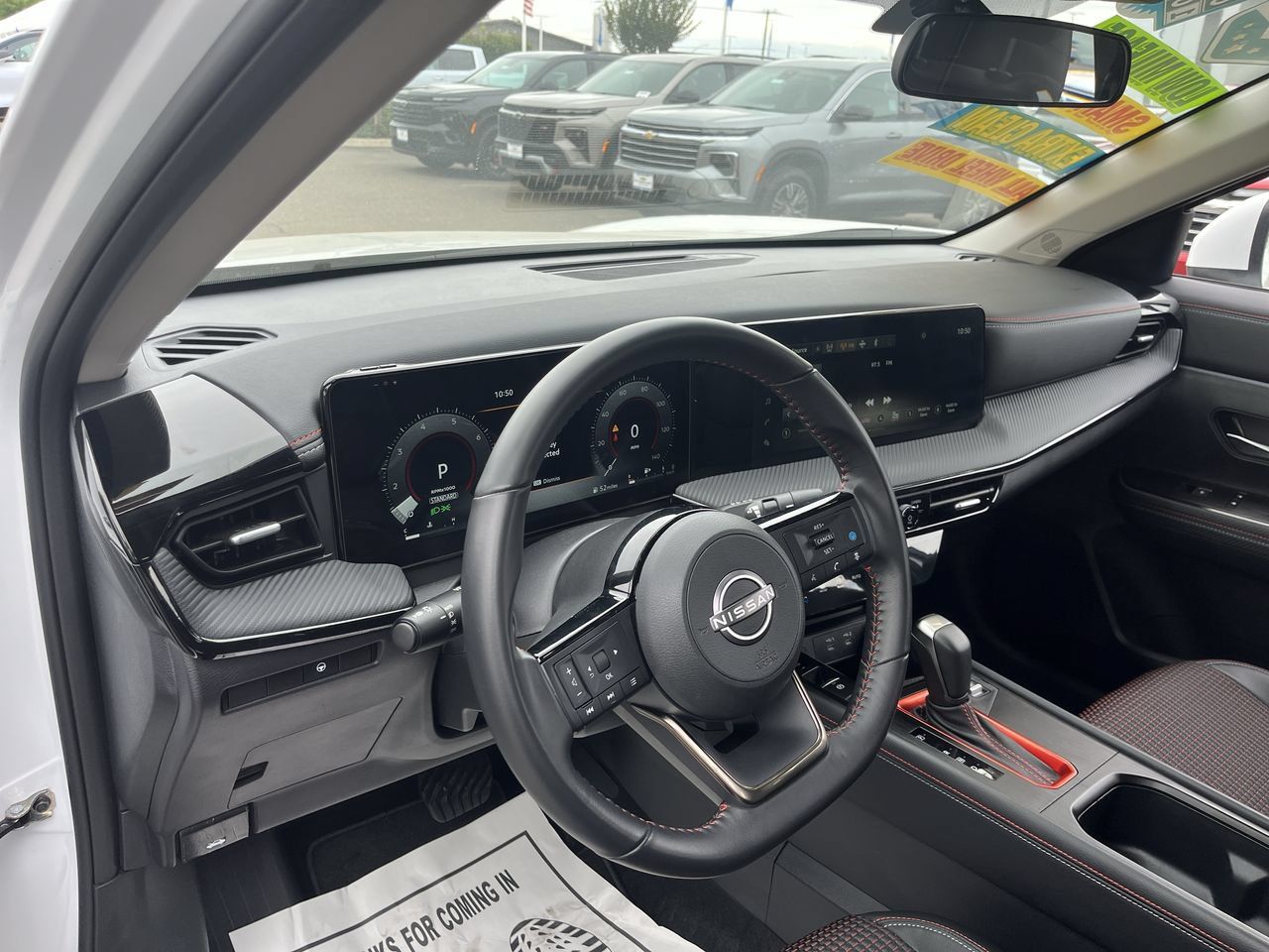 Used 2025 Nissan Kicks SR AWD/4WD image 9