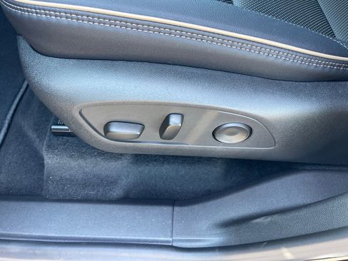 New 2026 Chevrolet Traverse High Country image 9