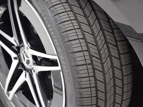 Used 2025 Mercedes-Benz C 300 4MATIC Sedan image 29