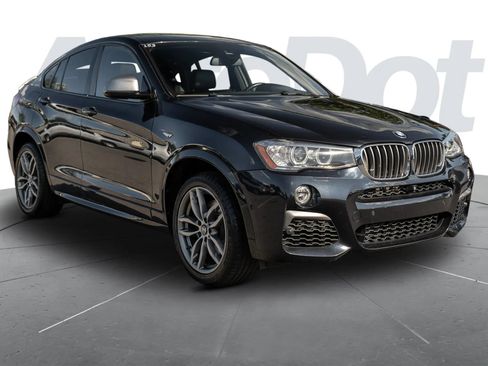 Used 2018 BMW X4 M40i AWD/4WD image 4