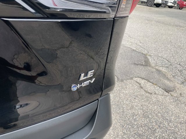 Used 2025 Toyota RAV4 LE AWD/4WD image 8