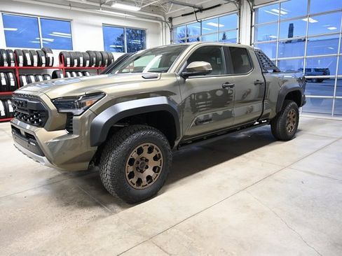New 2025 Toyota Tacoma 4x4 Double Cab Hybrid image 10