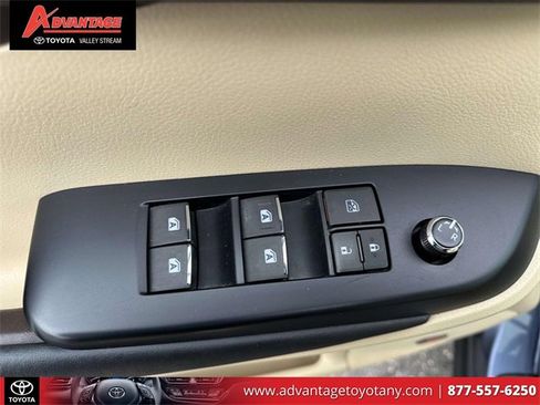 Used 2015 Toyota Highlander Limited Platinum image 21