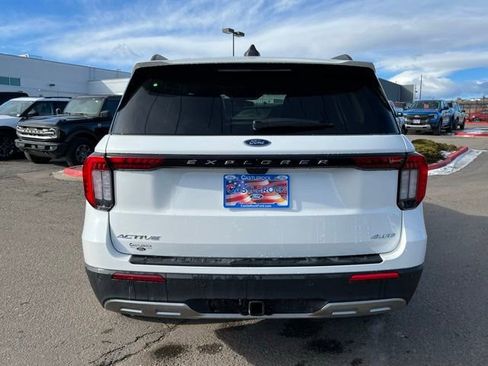 New 2026 Ford Explorer Active w/ Active Comfort Package image 4
