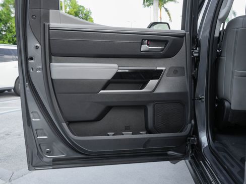 Used 2024 Toyota Tundra Limited image 32