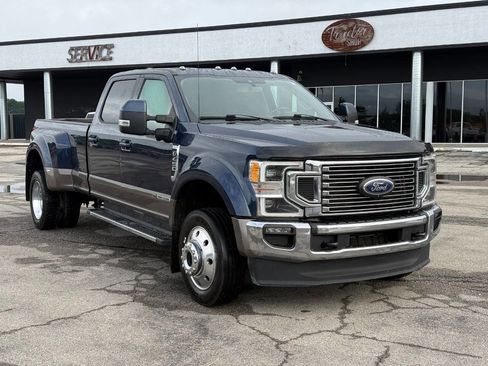 Used 2020 Ford F450 Lariat w/ Lariat Ultimate Package AWD/4WD image 3