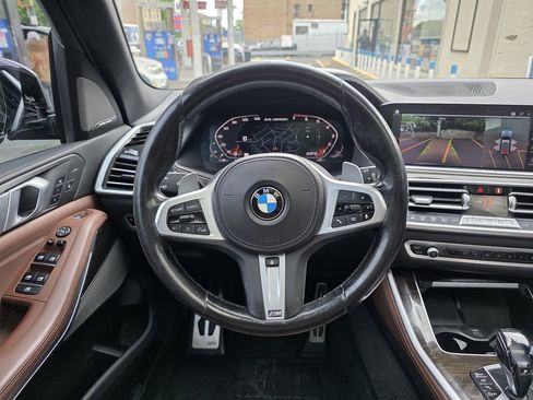 Used 2020 BMW X5 M50i w/ Premium Package image 21