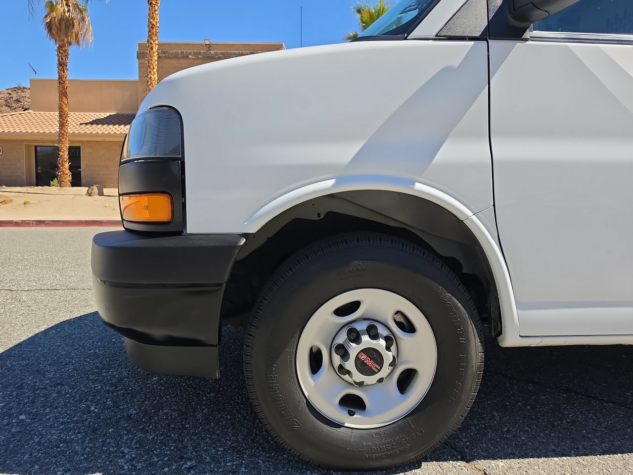 Used 2024 GMC Savana 2500 w/ Driver Convenience Package RWD image 30